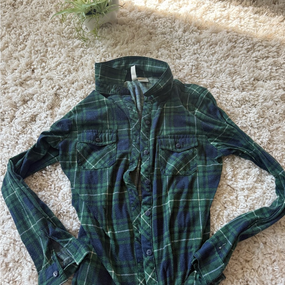 Abella Plaid flannel long sleeve pocketed Shirt in Green and Blue
